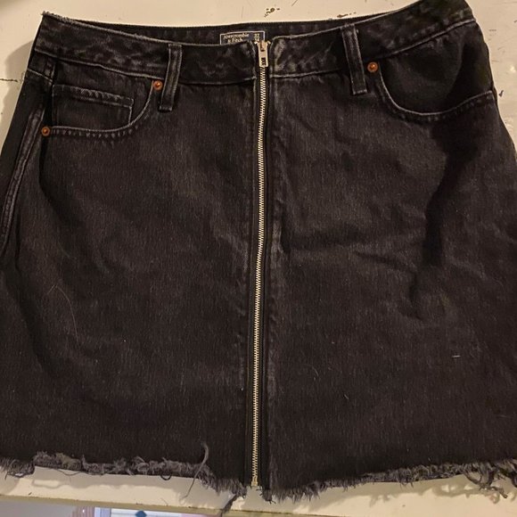 Abercrombie & Fitch Black Denim Mini Skirt - Picture 1 of 3
